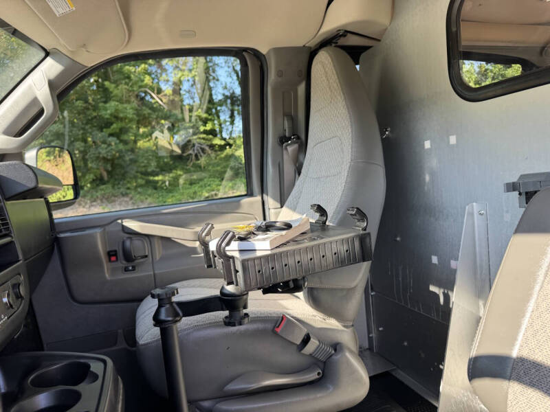 2017 GMC Savana 2500