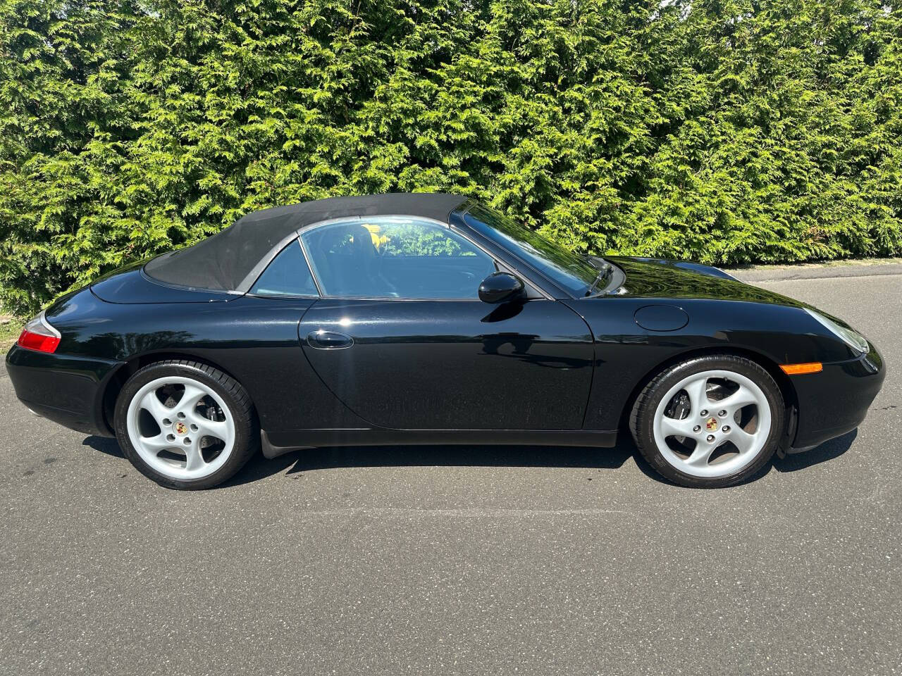 2001 Porsche 911 28