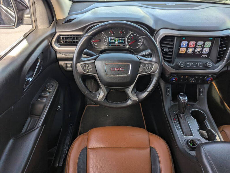 2017 GMC Acadia SLT-1