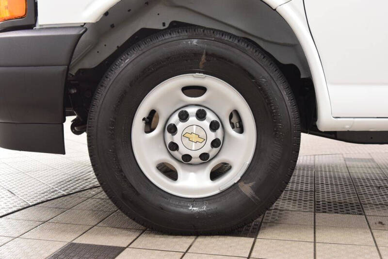 2026 Chevrolet Express LS 3500