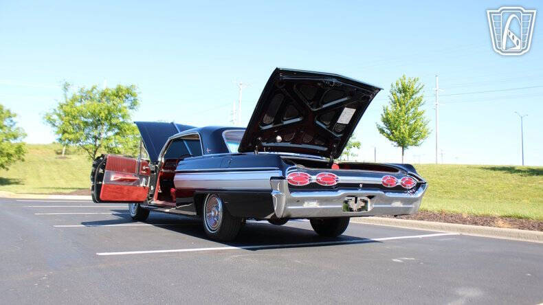 1962 Oldsmobile Starfire
