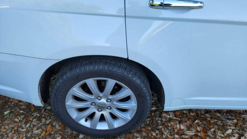 2013 Chrysler 200 Limited