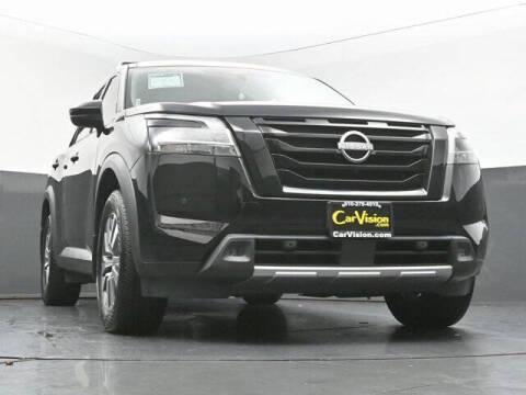 2023 Nissan Pathfinder SL