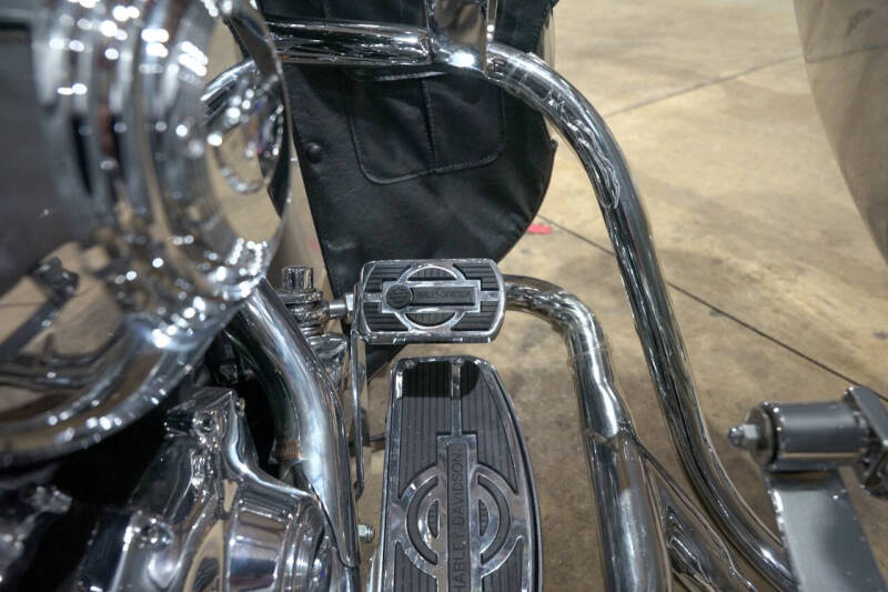 2003 Harley-Davidson FLH