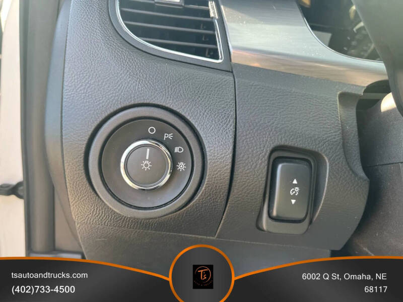 2015 Ford Taurus SEL