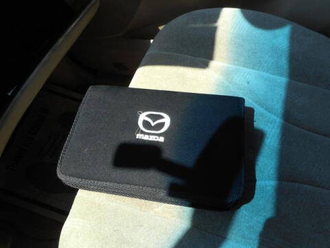 2003 Mazda MPV