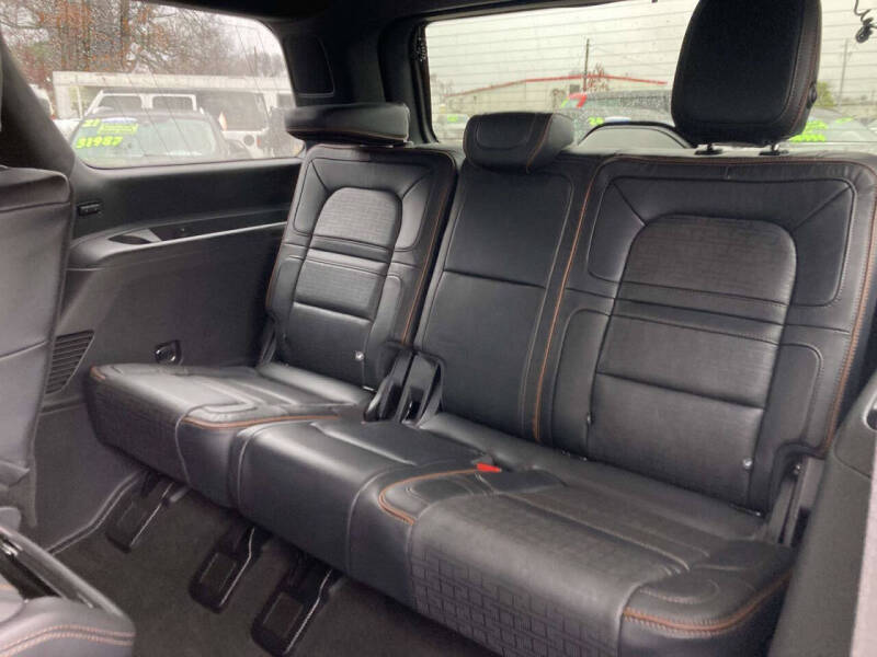 2022 Lincoln Navigator Black Label