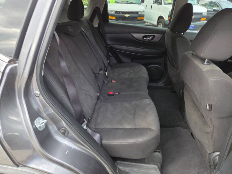 2016 Nissan Rogue SV