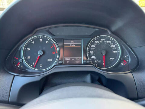 2012 Audi Q5 3.2 quattro Premium Plus