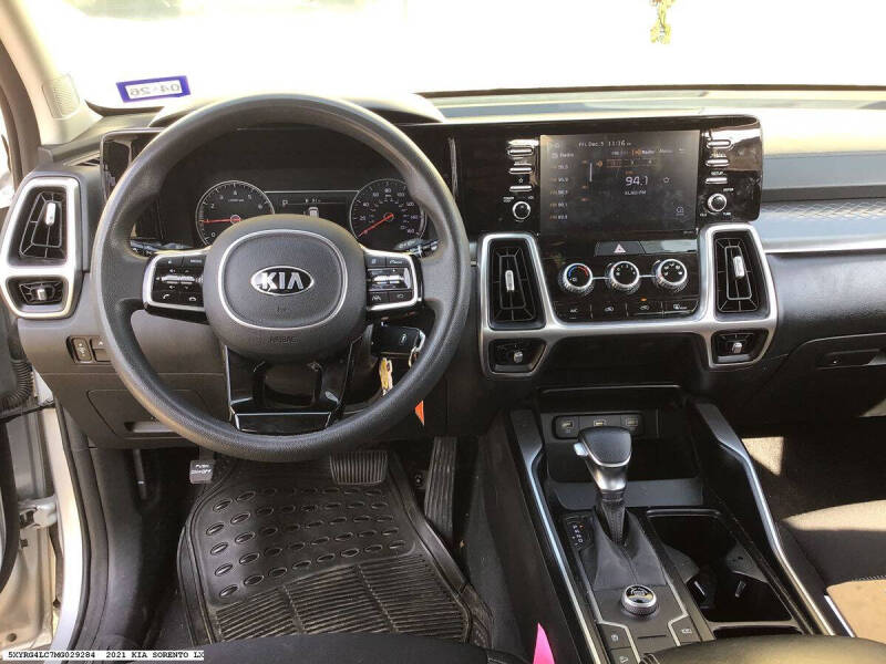 2021 Kia Sorento LX