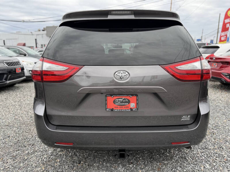 2016 Toyota Sienna XLE Premium 7-Passenger