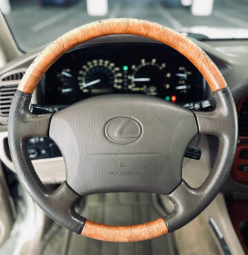 2000 Lexus LX 470