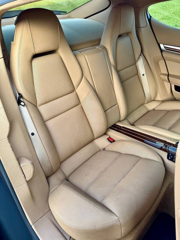 2014 Porsche Panamera 4