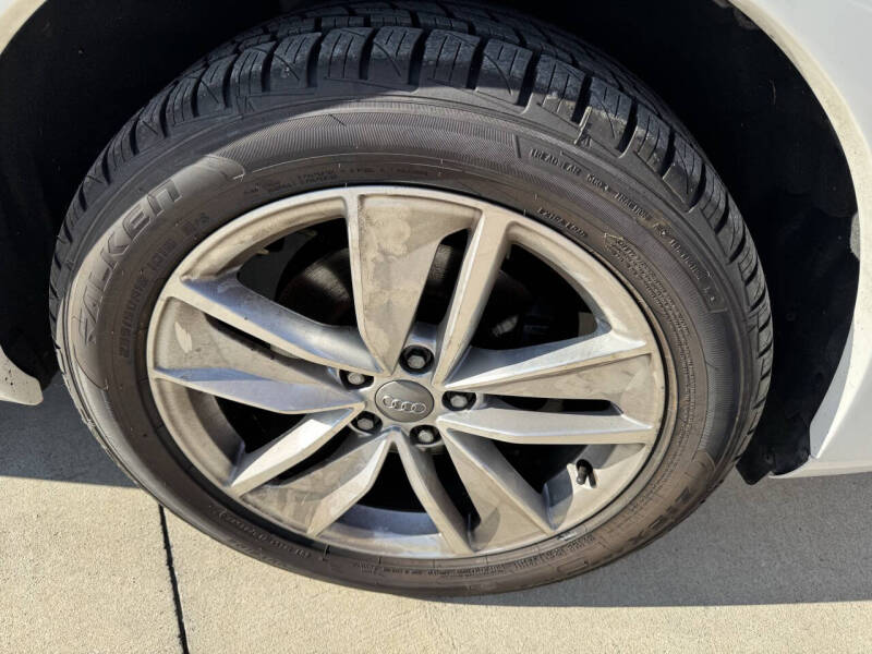 2017 Audi Q3 2.0T Premium Plus