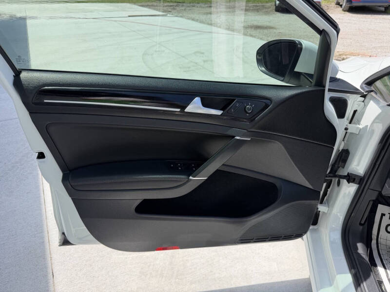 2015 Volkswagen Golf TSI S