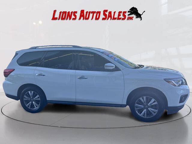 2020 Nissan Pathfinder SL