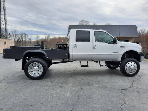 2004 Ford F-350 Super Duty for sale at G AND J MOTORS in Elkin NC