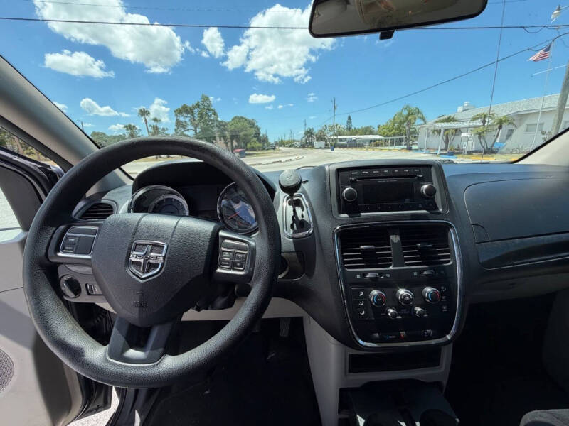 2014 Dodge Grand Caravan SE