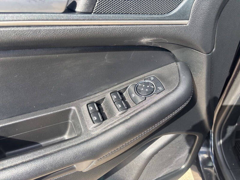2024 Ford Edge