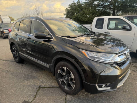 2018 Honda CR-V for sale at Deruelle's Auto Sales in Shingle Springs CA