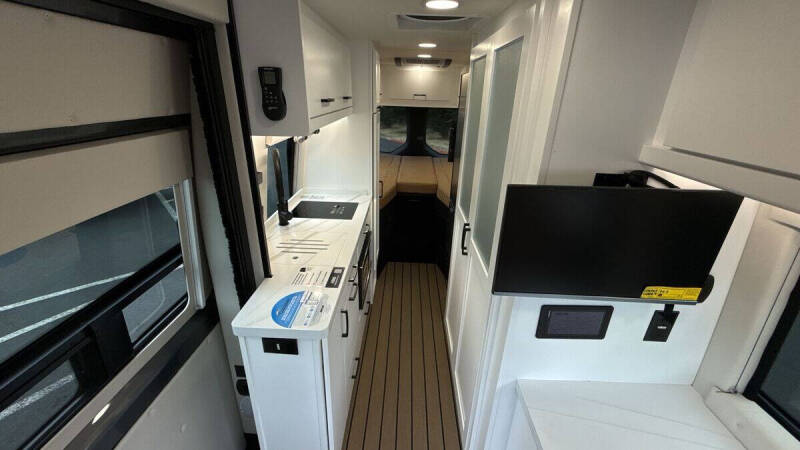 2024 Mercedes-Benz Sprinter