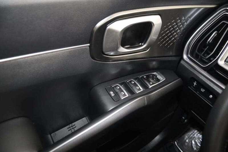 2025 Kia Sorento Hybrid EX