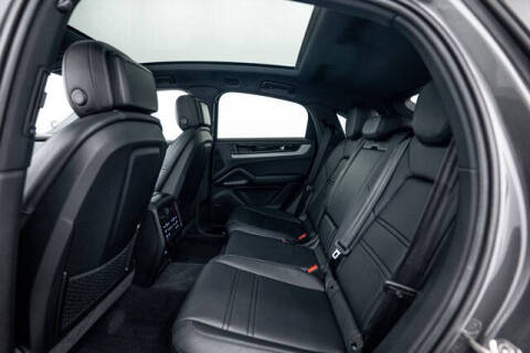 2025 Porsche Cayenne Coupe