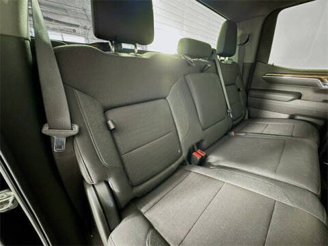 2024 GMC Sierra 1500 Elevation Standard