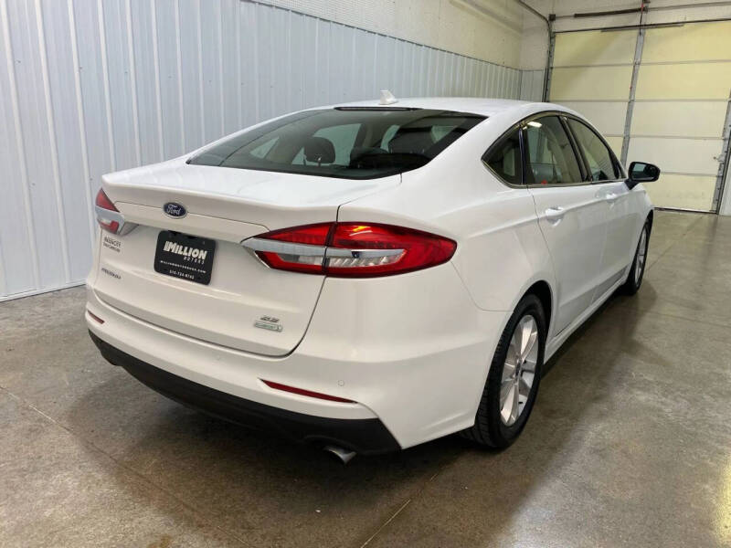 2020 Ford Fusion SE