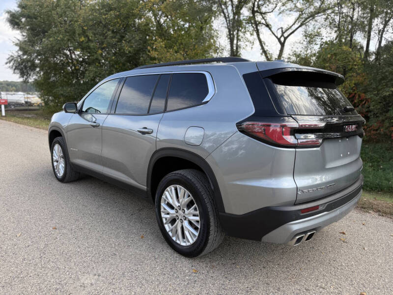 2024 GMC Acadia Elevation