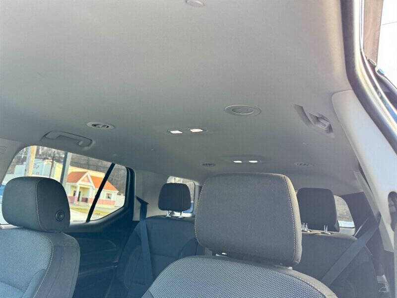 2020 Chevrolet Traverse LT Cloth