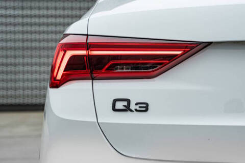 2022 Audi Q3 quattro S line Prem Plus 45 TFSI