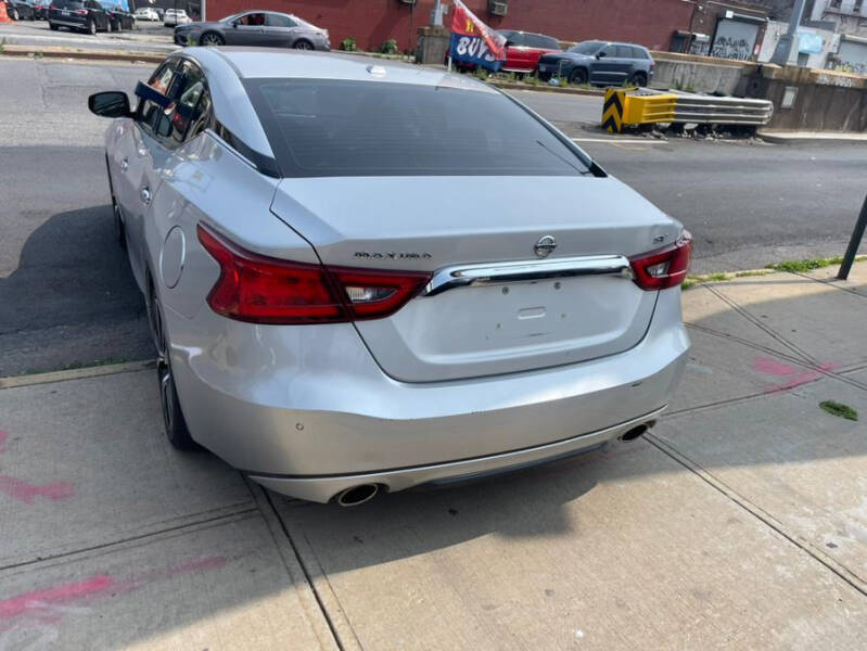 2017 Nissan Maxima