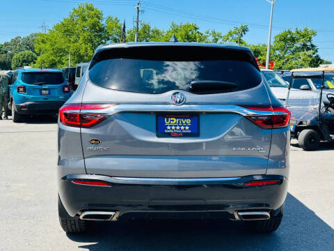 2018 Buick Enclave Essence