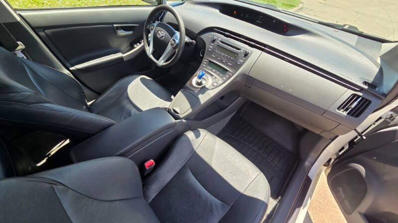2010 Toyota Prius III