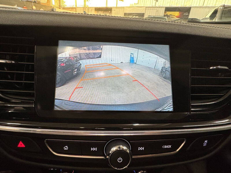 2018 Buick Regal TourX Essence