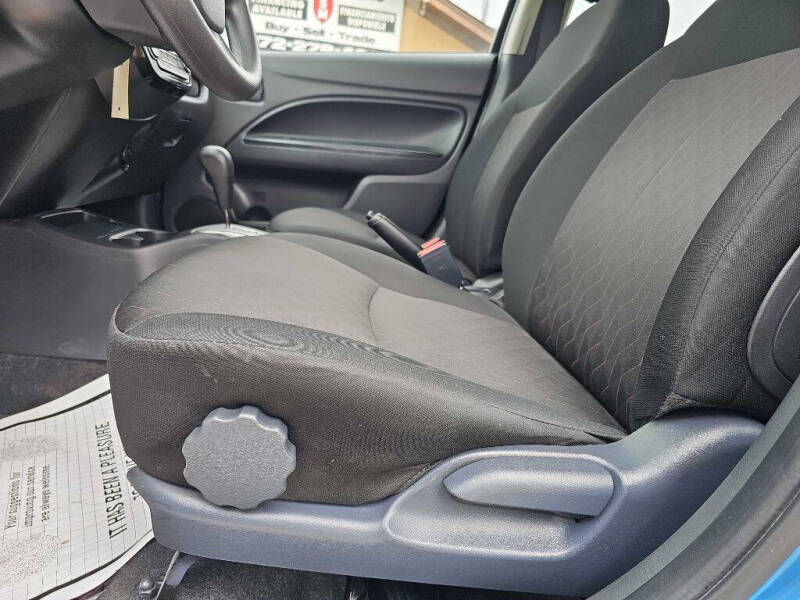 2024 Mitsubishi Mirage ES