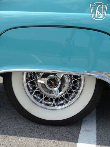 1955 Ford Thunderbird