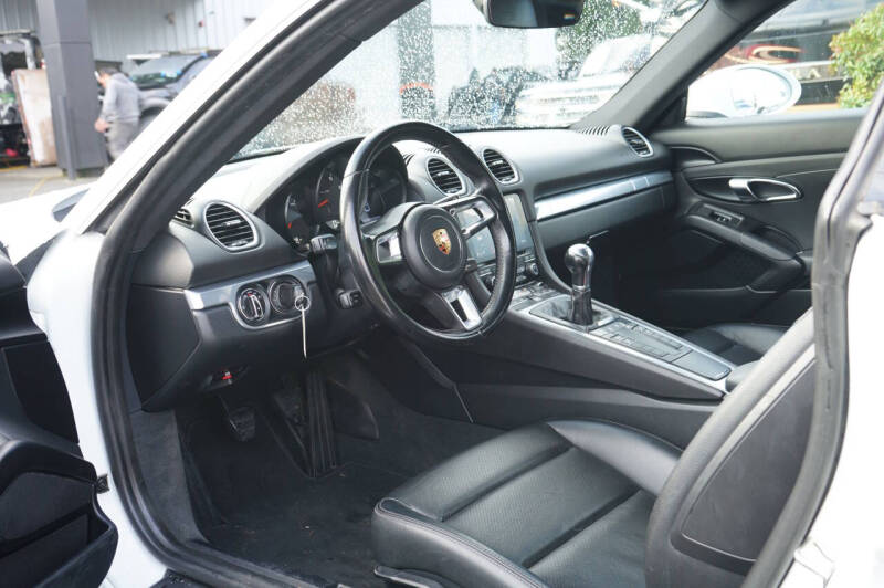 2018 Porsche 718 Cayman