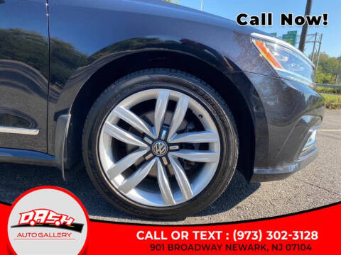 2017 Volkswagen Passat 1.8T SEL Premium