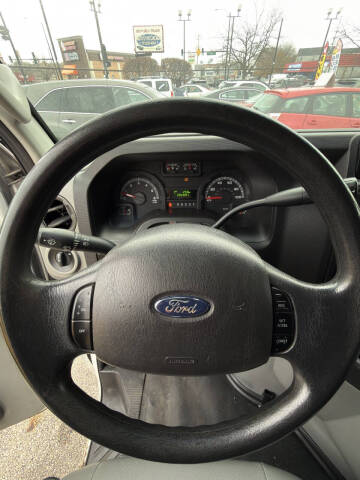 2014 Ford E-Series E-250