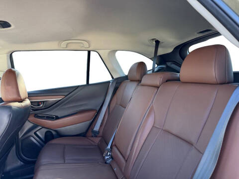 2022 Subaru Outback Touring