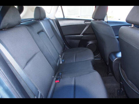 2012 Mazda MAZDA3 i Touring