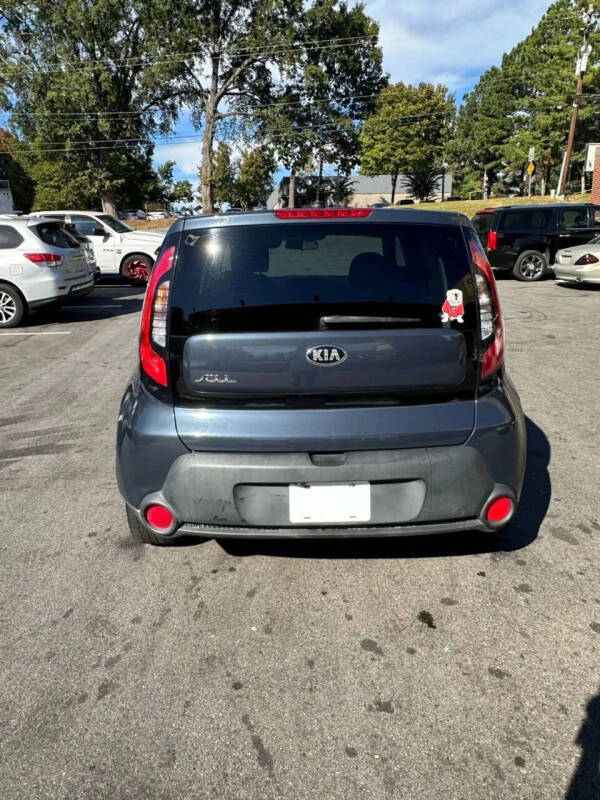 2015 Kia Soul +