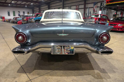1957 Ford Thunderbird