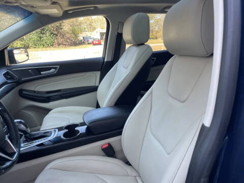 2017 Ford Edge Titanium