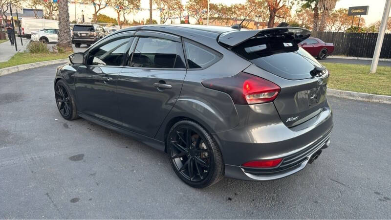 2016 Ford Focus ST