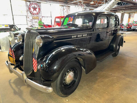 1936 Oldsmobile F-36