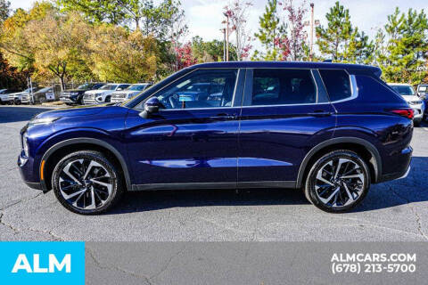 2023 Mitsubishi Outlander SE