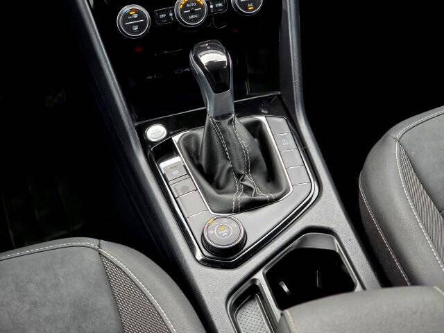 2024 Volkswagen Taos SE 4Motion